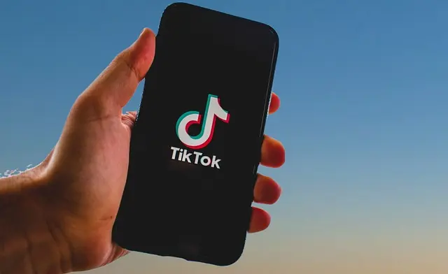 10 Techniques Infaillibles pour Devenir Viral sur TikTok